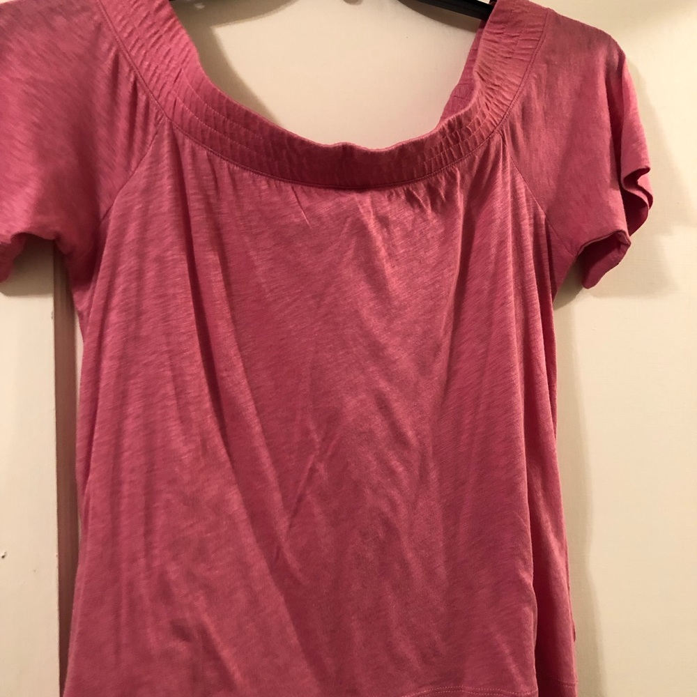 SPLENDID NWOT Pink Off Shoulder Shirt